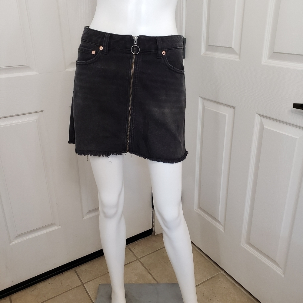 Free People Zip It Up Black Mini Skirt 25 - Picture 1 of 10